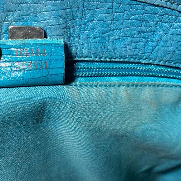 SOLDAuthentic Gucci GG Shoulder Bag - Picture 7 of 17